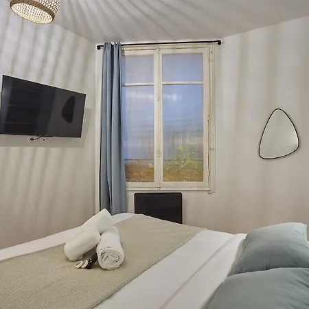 Apartment Center Of Paris By Studio Prestige Esterno foto