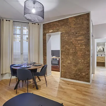 Apartment Center Of Paris By Studio Prestige Esterno foto